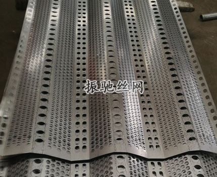 熱浸鍍鋅鋼格柵板的損傷容易與空氣中的雜質發生反應